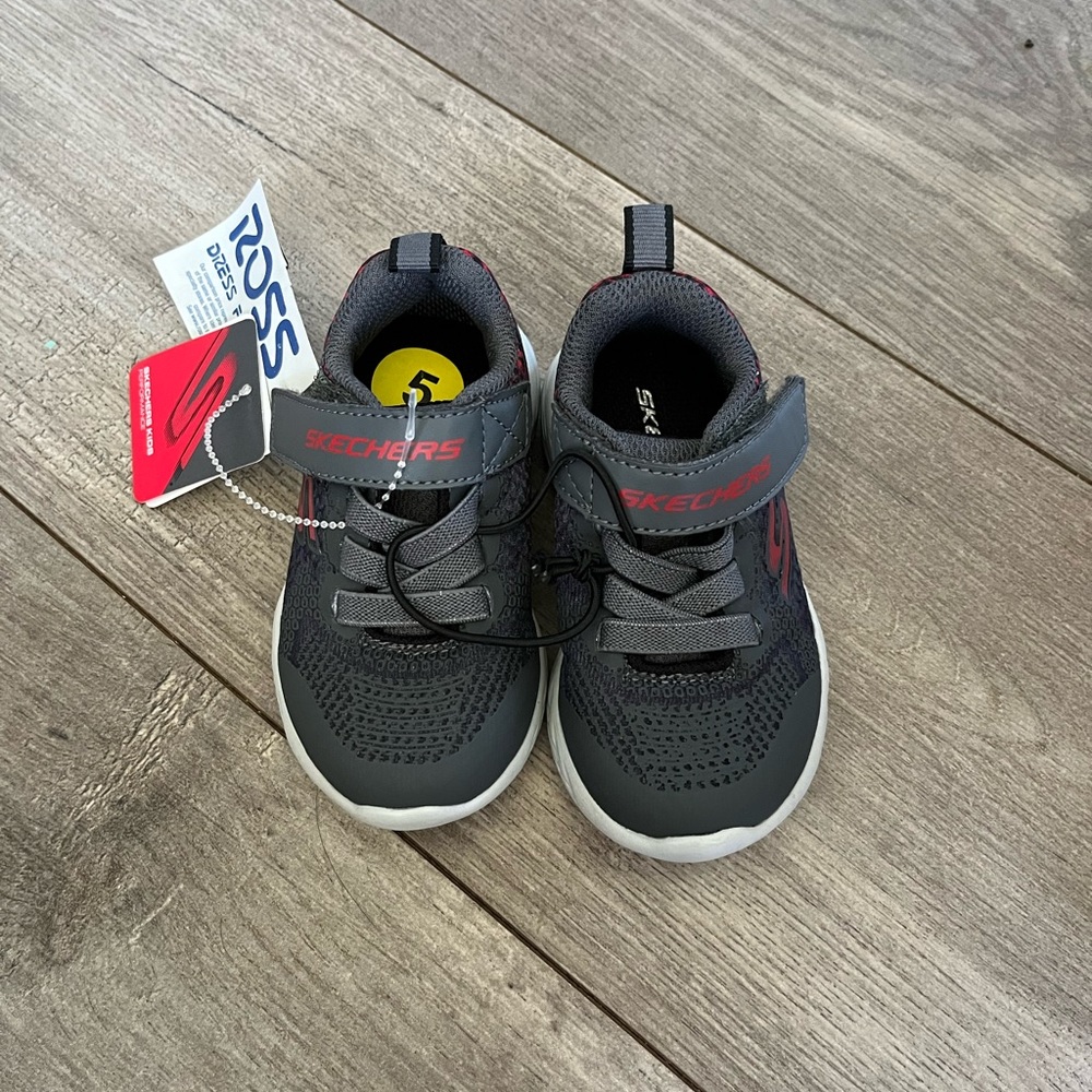 SKECHERS • Toddler sneakers